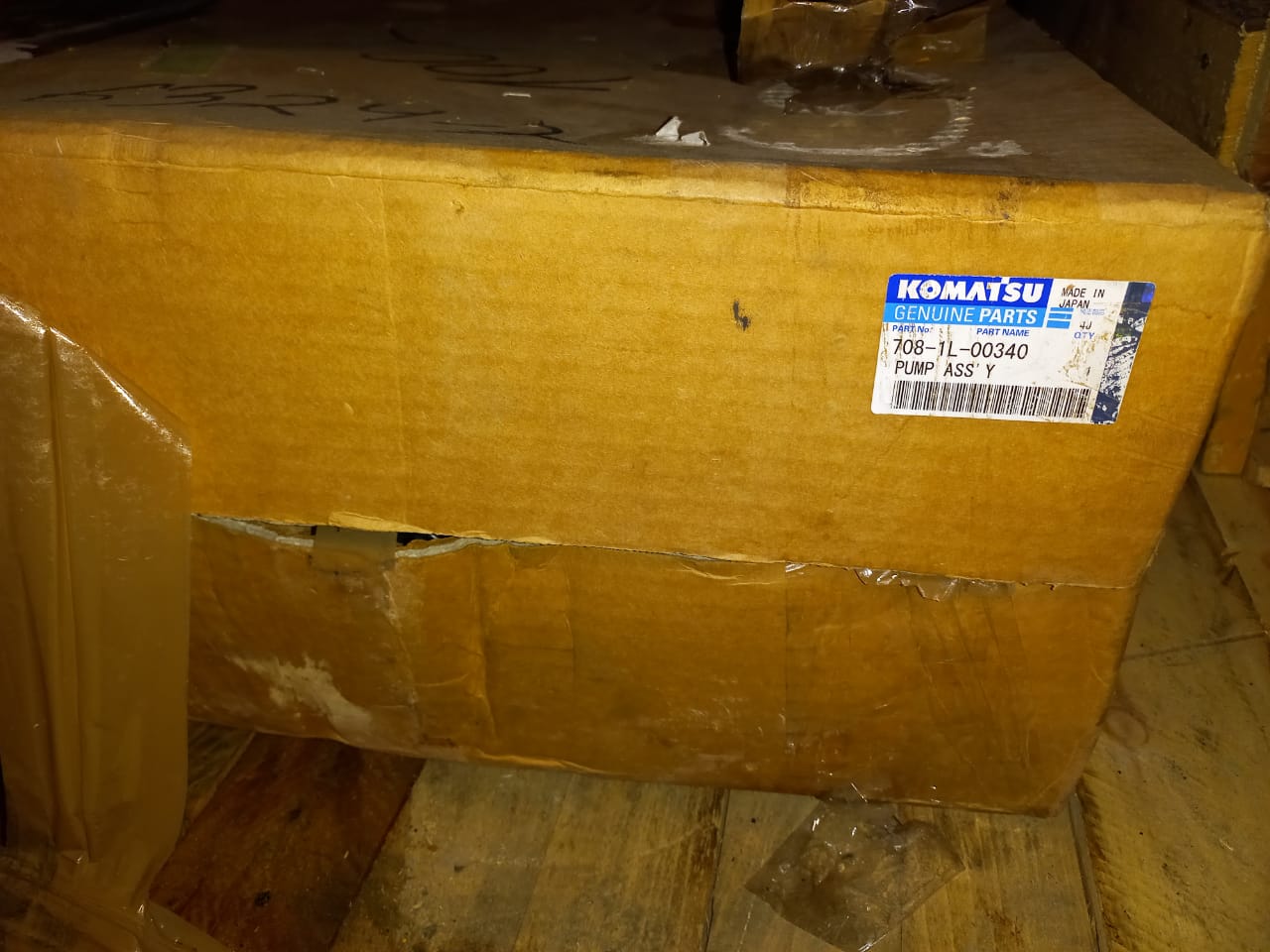 708-1L-00340 Основной насос гидравлики Оригинал Komatsu запчасти от Ла-спецтрак